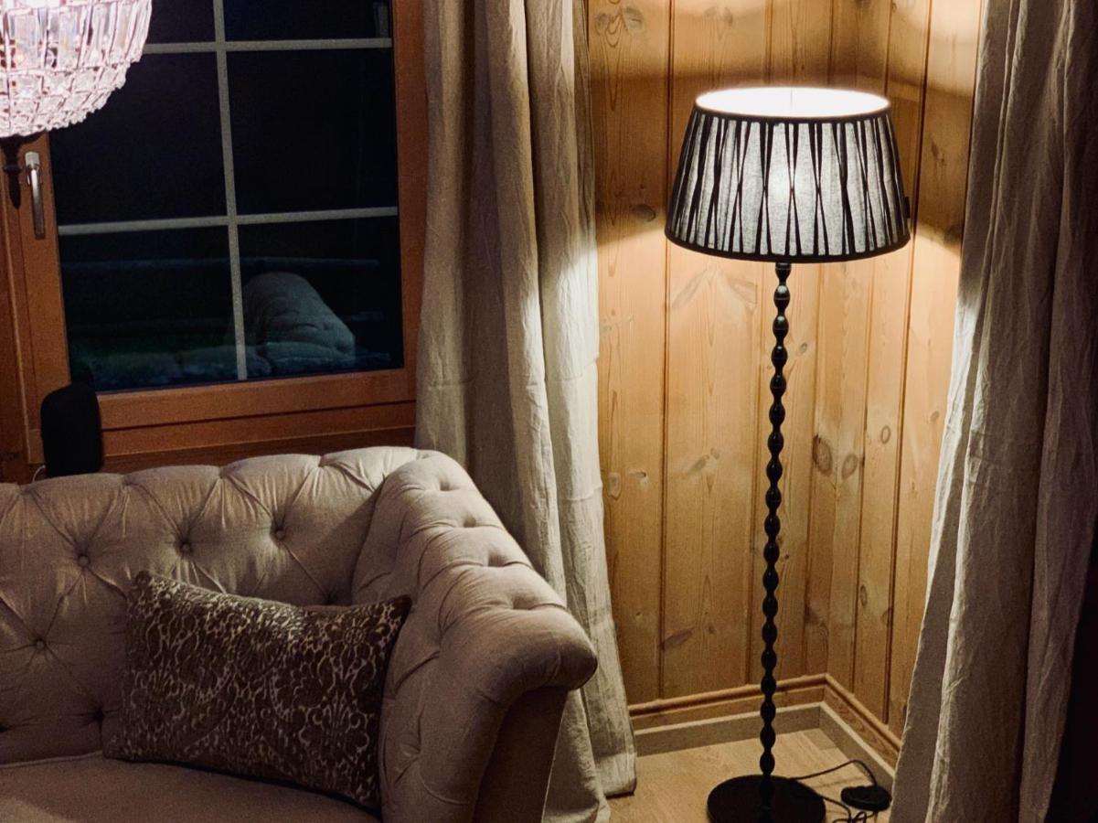 Casa Pasch - Boutique Bed And Breakfast In Cumpadials Sumvitg Bagian luar foto
