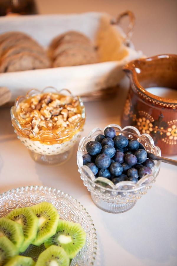 Casa Pasch - Boutique Bed And Breakfast In Cumpadials Sumvitg Bagian luar foto
