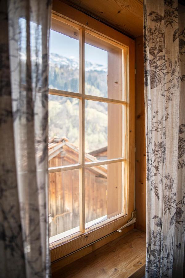 Casa Pasch - Boutique Bed And Breakfast In Cumpadials Sumvitg Bagian luar foto